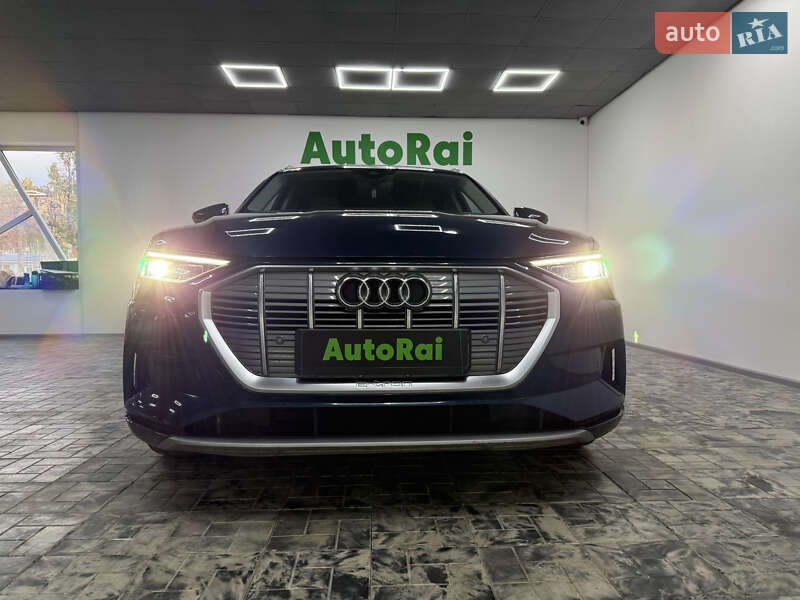 Audi e-tron 2019