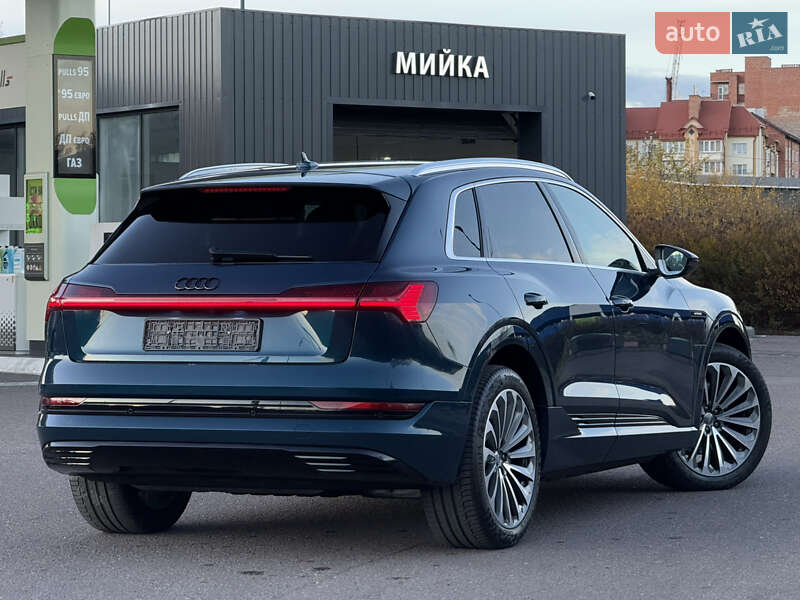 Позашляховик / Кросовер Audi e-tron 2020 в Львові фото 35 Позашляховик / Кросовер Audi e-tron 2020 в Львові