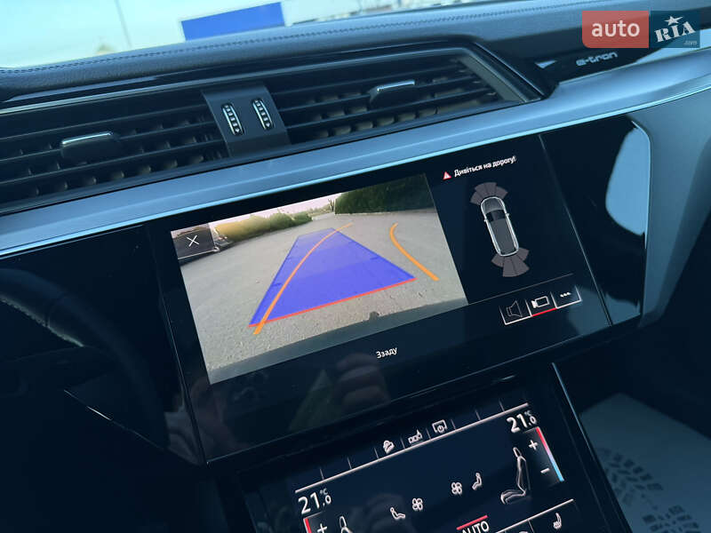 Позашляховик / Кросовер Audi e-tron 2020 в Львові фото 70 Позашляховик / Кросовер Audi e-tron 2020 в Львові