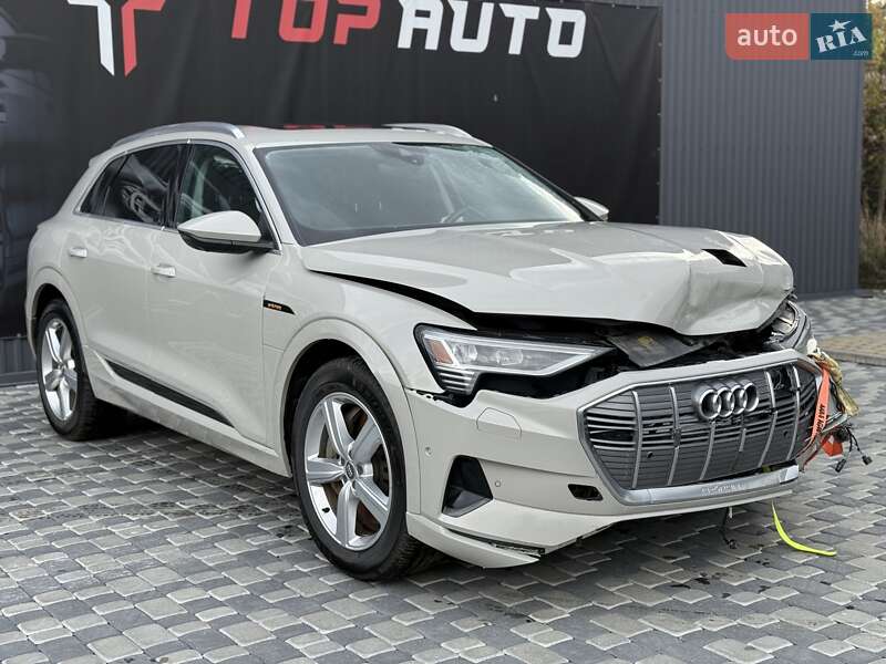 Позашляховик / Кросовер Audi e-tron 2019 в Львові