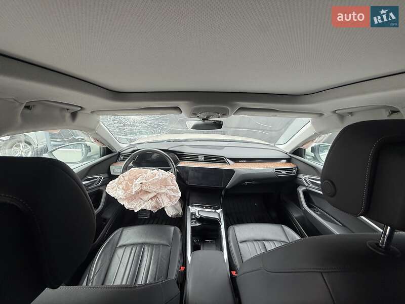 Позашляховик / Кросовер Audi e-tron 2019 в Львові