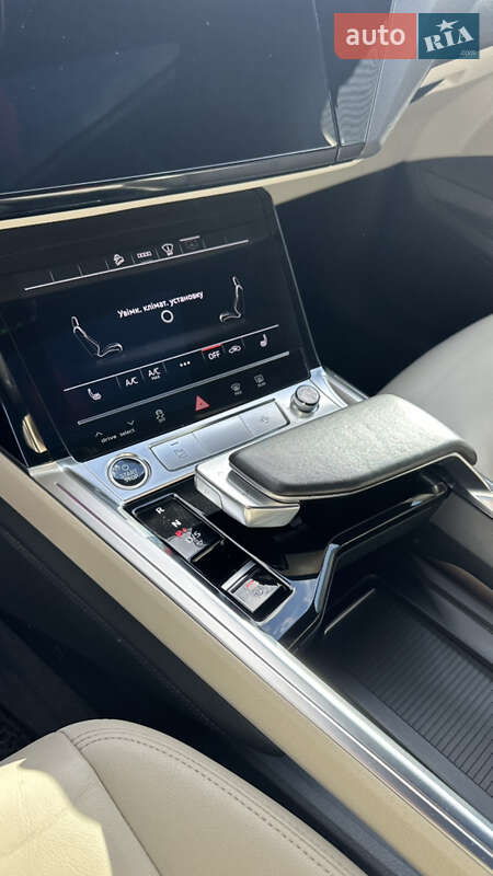 Позашляховик / Кросовер Audi e-tron 2020 в Володимирі фото 6 Позашляховик / Кросовер Audi e-tron 2020 в Володимирі