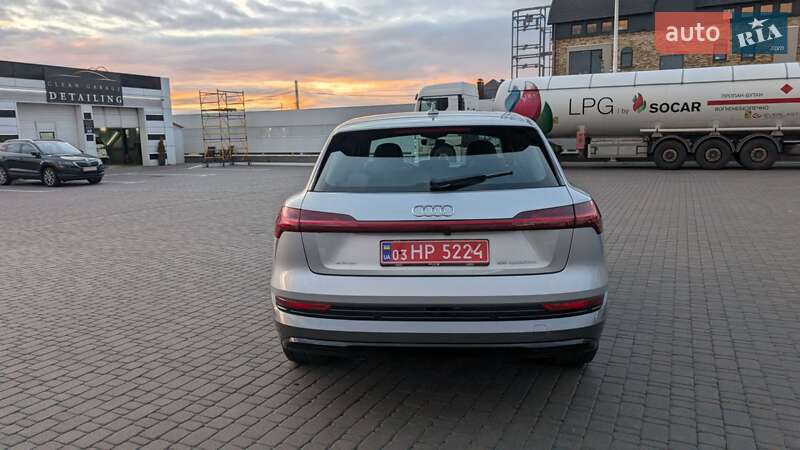 Позашляховик / Кросовер Audi e-tron 2020 в Києві