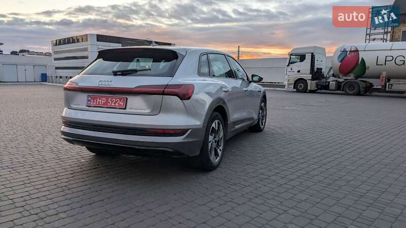 Позашляховик / Кросовер Audi e-tron 2020 в Києві