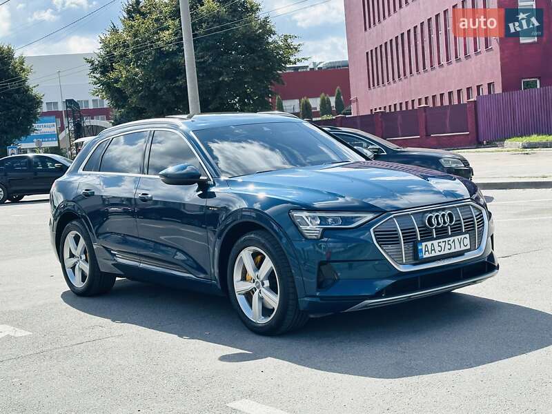 Внедорожник / Кроссовер Audi e-tron 2019 в Тернополе
