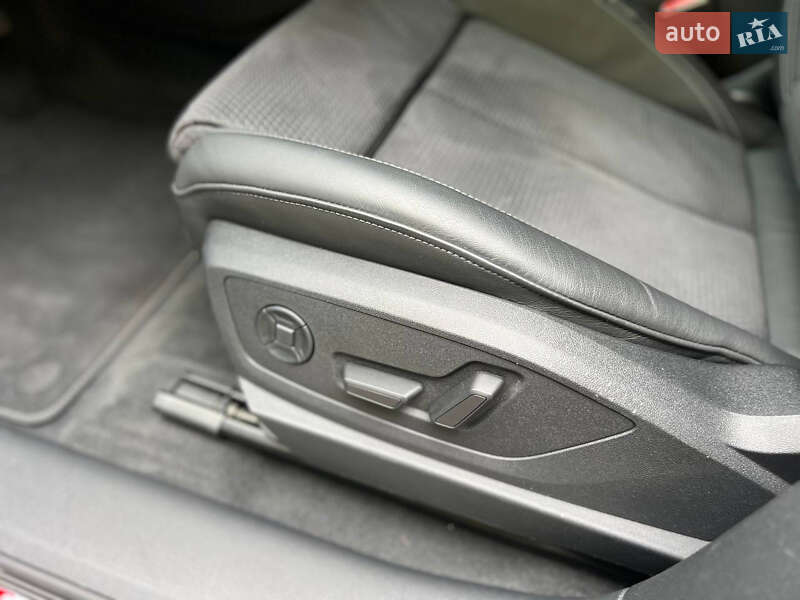 Позашляховик / Кросовер Audi e-tron 2022 в Дніпрі