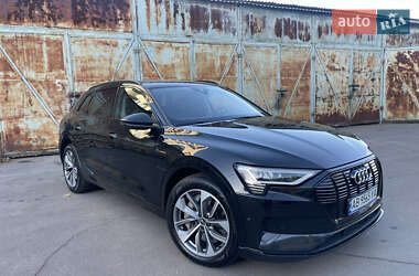 Позашляховик / Кросовер Audi e-tron 2020 в Вінниці