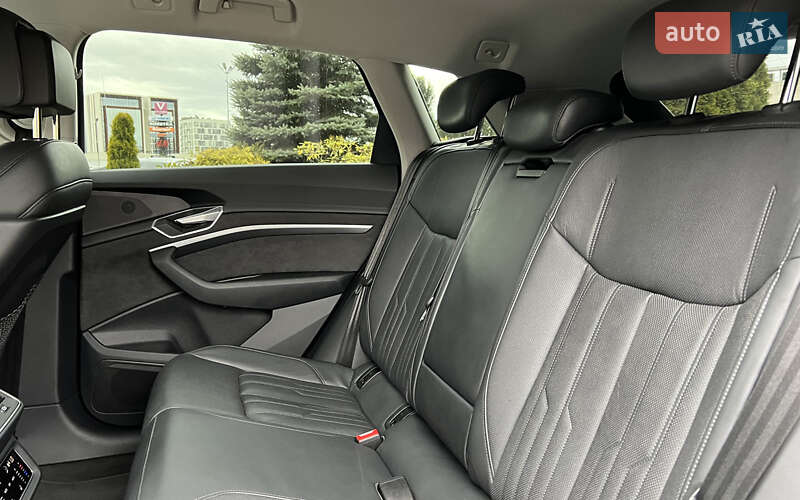 Внедорожник / Кроссовер Audi e-tron 2021 в Львове фото 25 Внедорожник / Кроссовер Audi e-tron 2021 в Львове