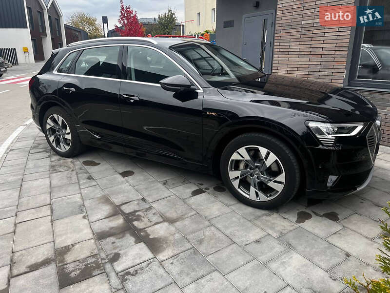 Внедорожник / Кроссовер Audi e-tron 2019 в Киеве фото 3 Внедорожник / Кроссовер Audi e-tron 2019 в Киеве
