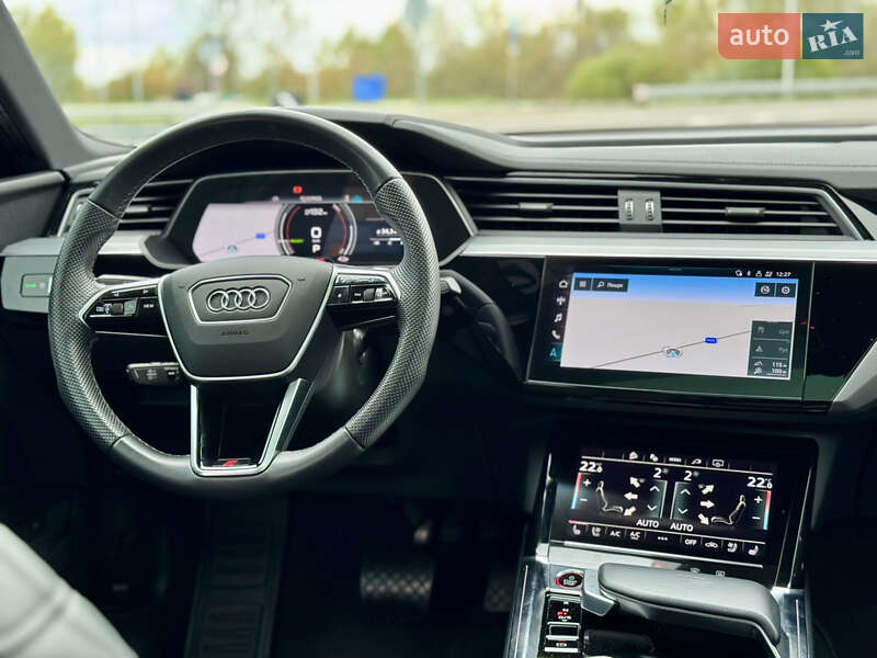Позашляховик / Кросовер Audi e-tron 2021 в Ужгороді фото 33 Позашляховик / Кросовер Audi e-tron 2021 в Ужгороді