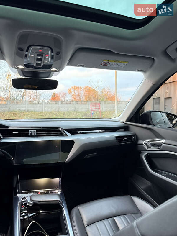 Позашляховик / Кросовер Audi e-tron 2022 в Бердичеві