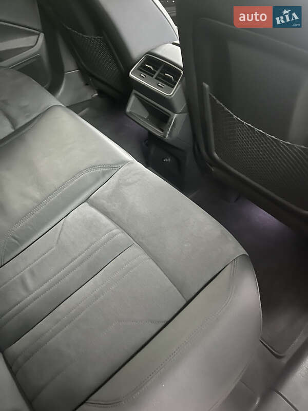 Позашляховик / Кросовер Audi e-tron 2022 в Старокостянтинові