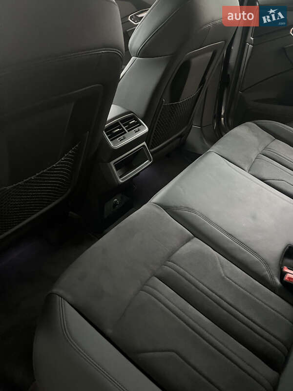 Позашляховик / Кросовер Audi e-tron 2022 в Старокостянтинові