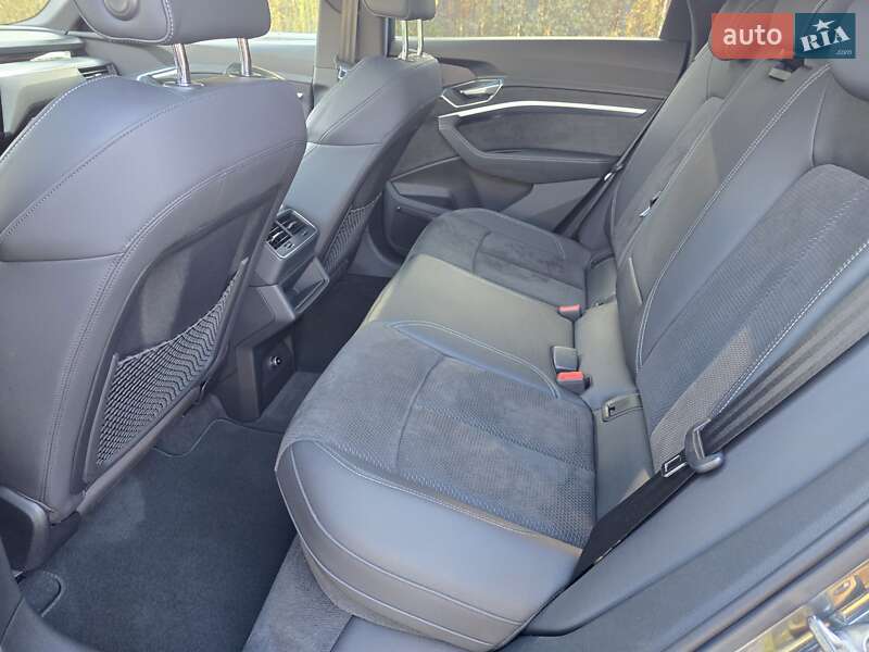 Позашляховик / Кросовер Audi e-tron 2020 в Ковелі фото 56 Позашляховик / Кросовер Audi e-tron 2020 в Ковелі