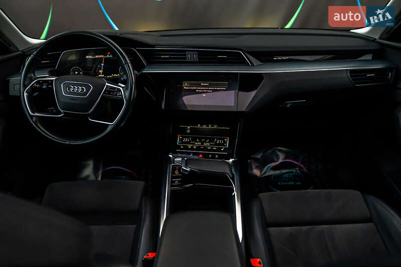 Позашляховик / Кросовер Audi e-tron 2019 в Луцьку фото 63 Позашляховик / Кросовер Audi e-tron 2019 в Луцьку