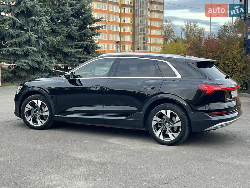 Позашляховик / Кросовер Audi e-tron 2018 в Тернополі фото 4 Позашляховик / Кросовер Audi e-tron 2018 в Тернополі
