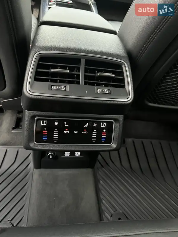 Audi e-tron 2018 VIN WAUZZZGE1KB002153 фото оголошення 17 з 71