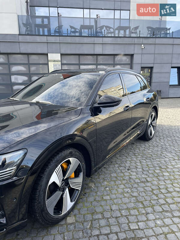 Внедорожник / Кроссовер Audi e-tron 2021 в Львове