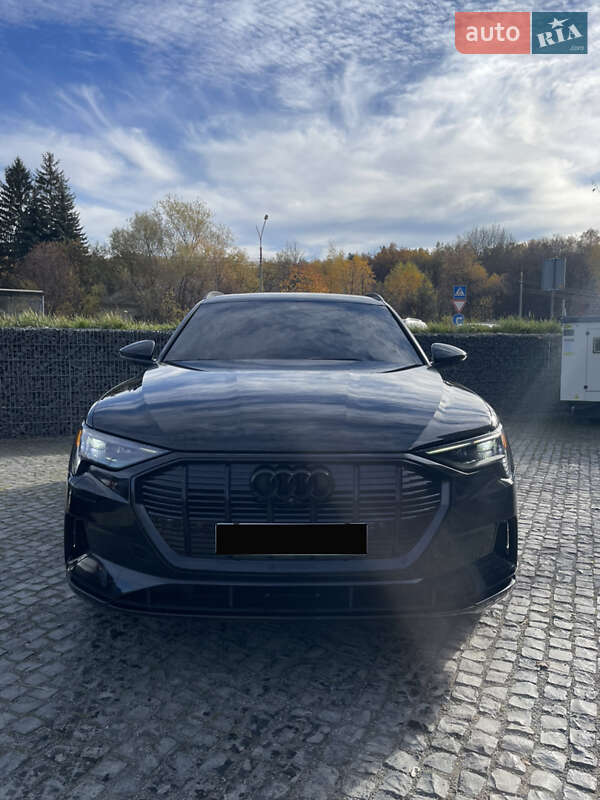 Внедорожник / Кроссовер Audi e-tron 2021 в Львове
