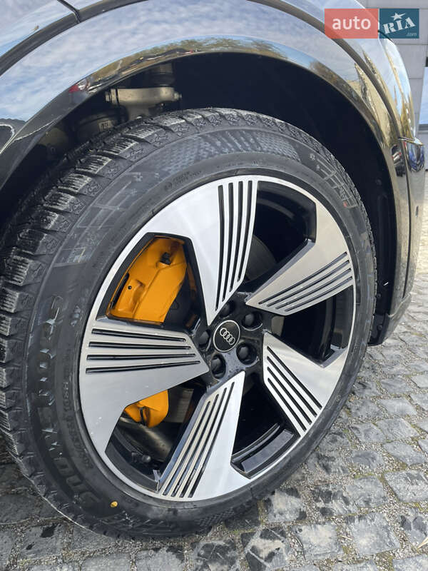 Внедорожник / Кроссовер Audi e-tron 2021 в Львове