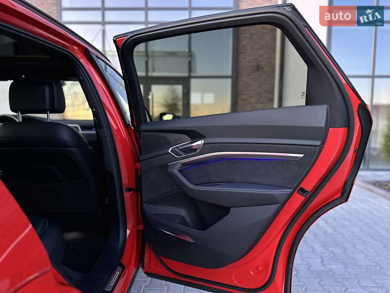 Позашляховик / Кросовер Audi e-tron 2019 в Тернополі фото 60 Позашляховик / Кросовер Audi e-tron 2019 в Тернополі