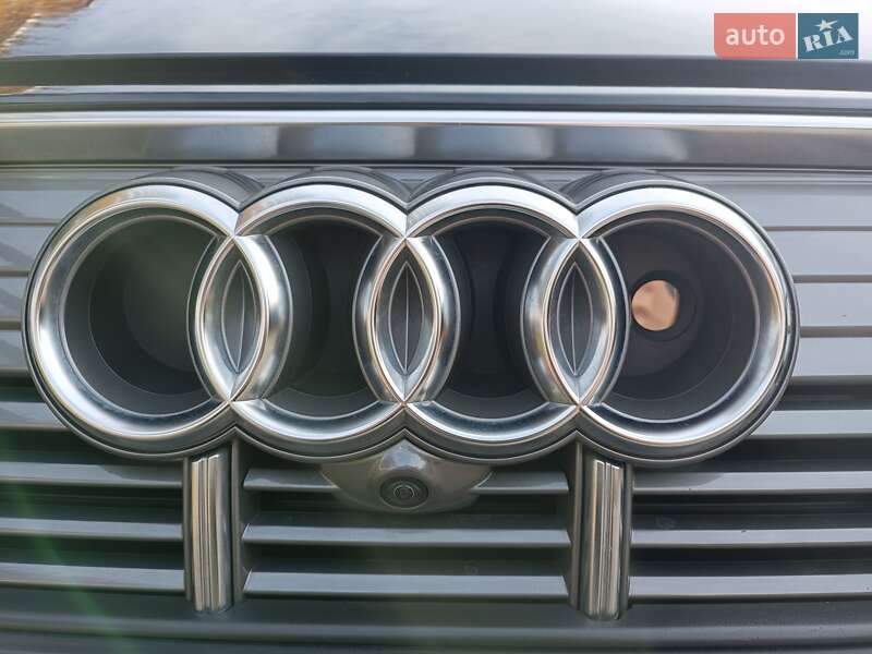 Внедорожник / Кроссовер Audi e-tron 2022 в Киеве