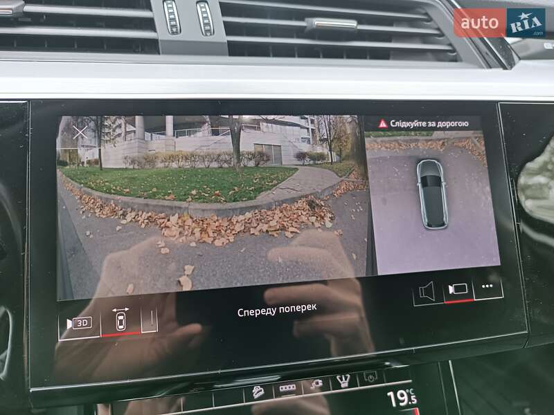 Внедорожник / Кроссовер Audi e-tron 2022 в Киеве