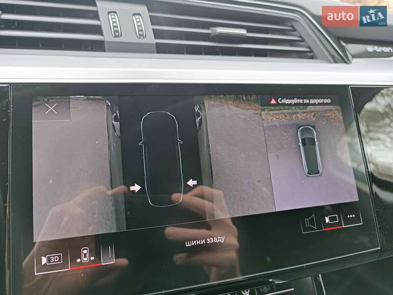 Внедорожник / Кроссовер Audi e-tron 2022 в Киеве