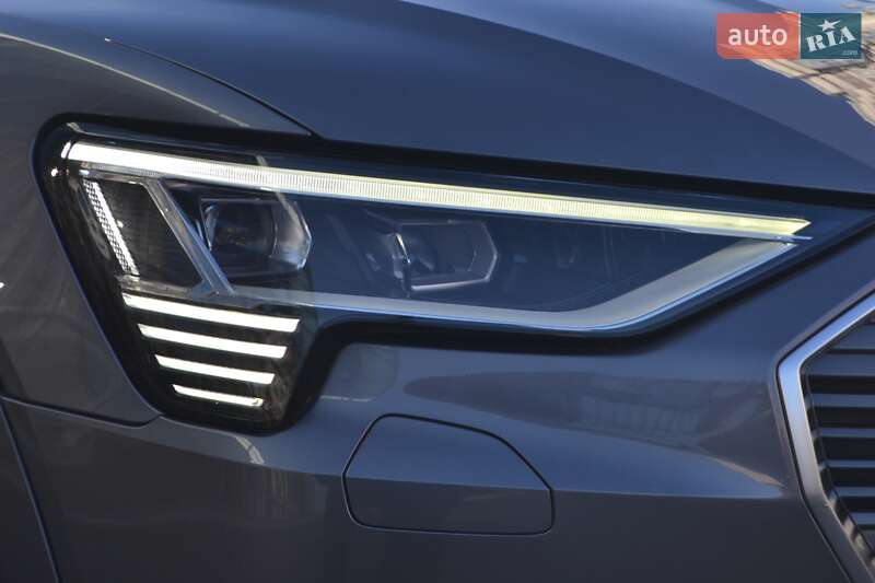 Позашляховик / Кросовер Audi e-tron 2020 в Хмельницькому фото 98 Позашляховик / Кросовер Audi e-tron 2020 в Хмельницькому