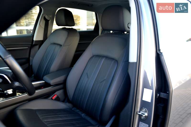 Позашляховик / Кросовер Audi e-tron 2020 в Хмельницькому фото 122 Позашляховик / Кросовер Audi e-tron 2020 в Хмельницькому