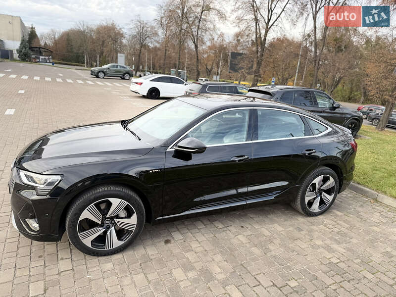 Позашляховик / Кросовер Audi e-tron 2021 в Львові фото Позашляховик / Кросовер Audi e-tron 2021 в Львові