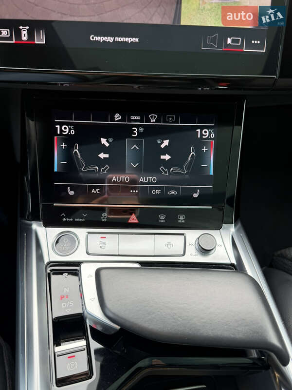 Позашляховик / Кросовер Audi e-tron 2021 в Львові фото 39 Позашляховик / Кросовер Audi e-tron 2021 в Львові