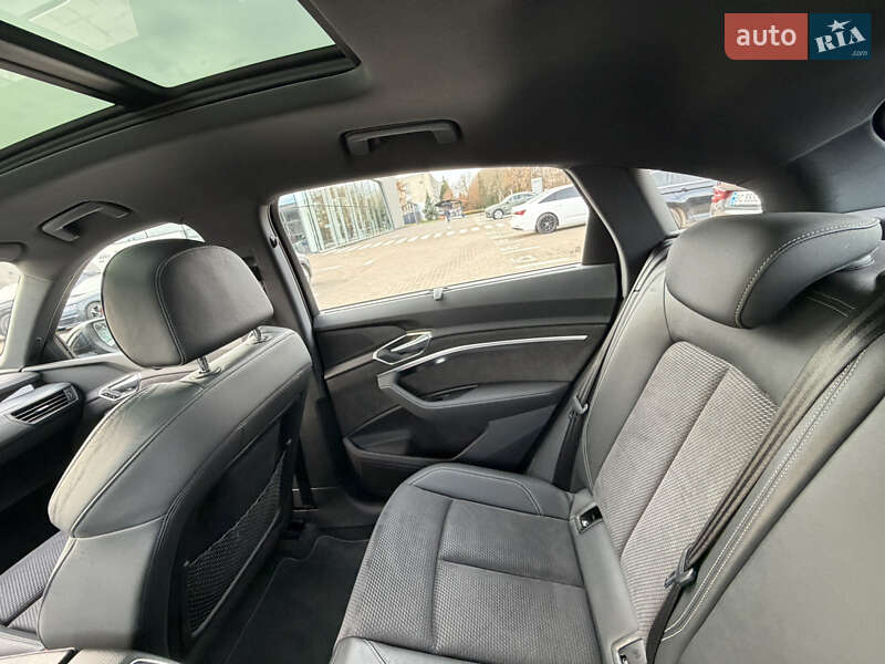 Позашляховик / Кросовер Audi e-tron 2021 в Львові фото 48 Позашляховик / Кросовер Audi e-tron 2021 в Львові