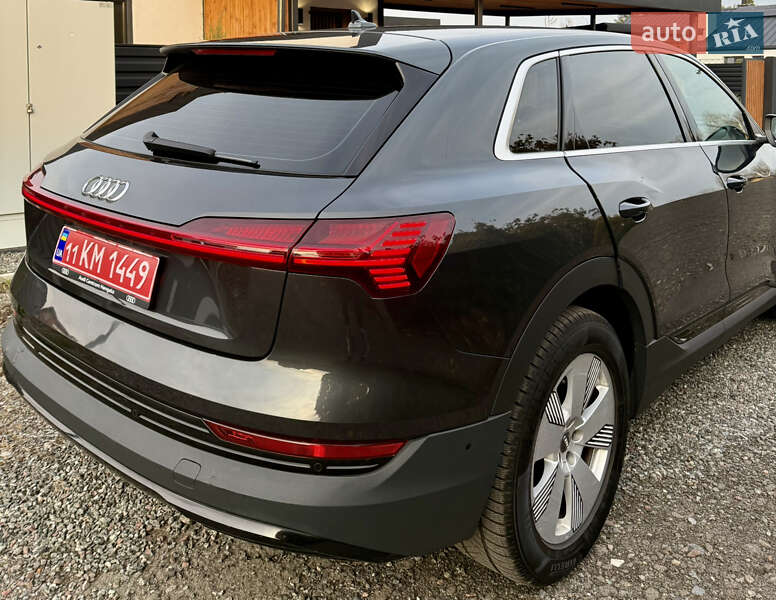 Внедорожник / Кроссовер Audi e-tron 2020 в Киеве фото 16 Внедорожник / Кроссовер Audi e-tron 2020 в Киеве
