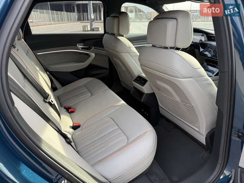 Внедорожник / Кроссовер Audi e-tron 2019 в Львове фото 31 Внедорожник / Кроссовер Audi e-tron 2019 в Львове