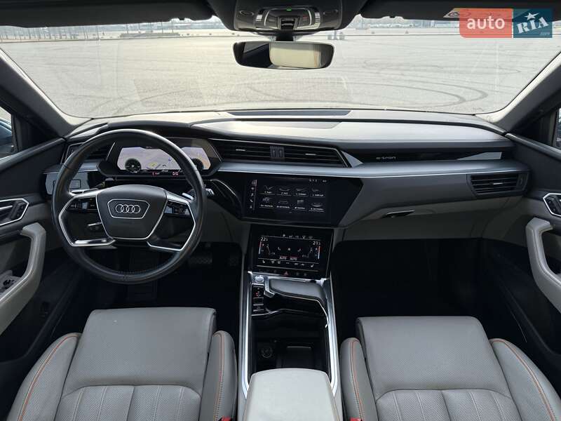 Внедорожник / Кроссовер Audi e-tron 2019 в Львове фото 38 Внедорожник / Кроссовер Audi e-tron 2019 в Львове
