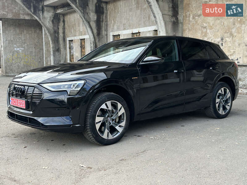 Позашляховик / Кросовер Audi e-tron 2019 в Івано-Франківську