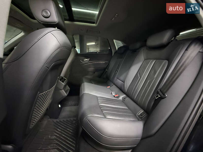 Внедорожник / Кроссовер Audi e-tron 2019 в Одессе фото 23 Внедорожник / Кроссовер Audi e-tron 2019 в Одессе