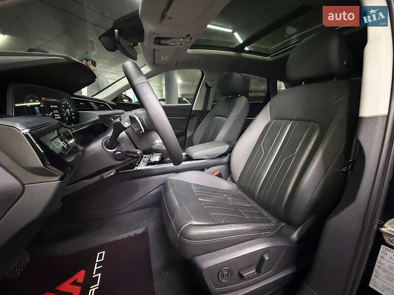 Внедорожник / Кроссовер Audi e-tron 2019 в Одессе фото 17 Внедорожник / Кроссовер Audi e-tron 2019 в Одессе