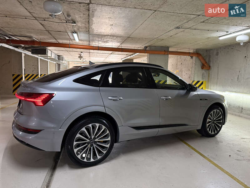 Внедорожник / Кроссовер Audi e-tron 2021 в Дрогобыче