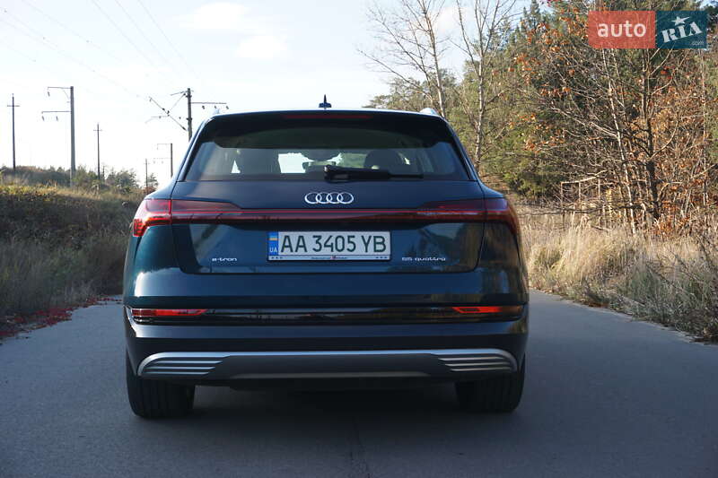 Позашляховик / Кросовер Audi e-tron 2020 в Києві