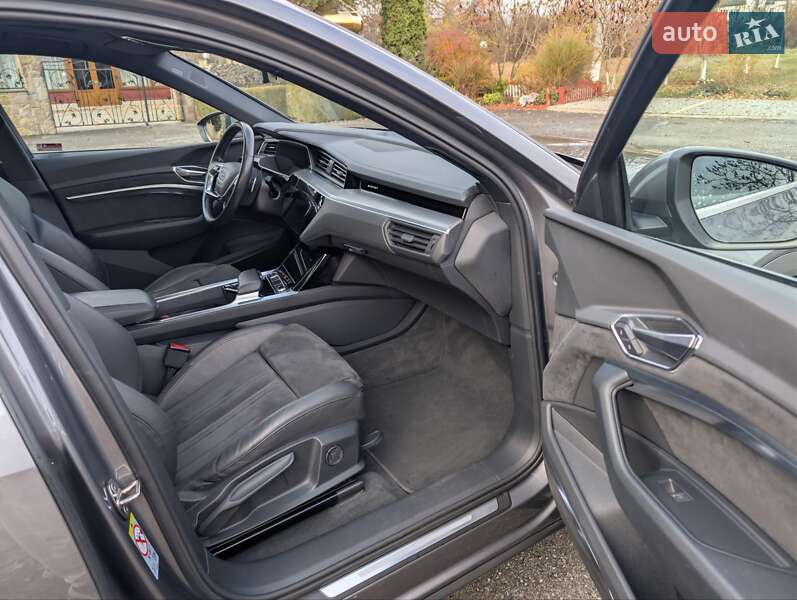 Позашляховик / Кросовер Audi e-tron 2020 в Тернополі