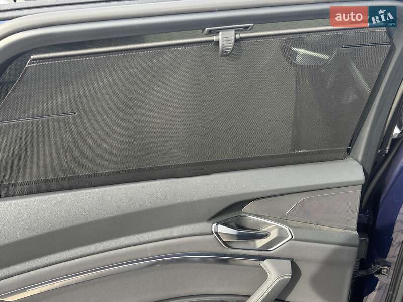 Внедорожник / Кроссовер Audi e-tron 2021 в Черновцах