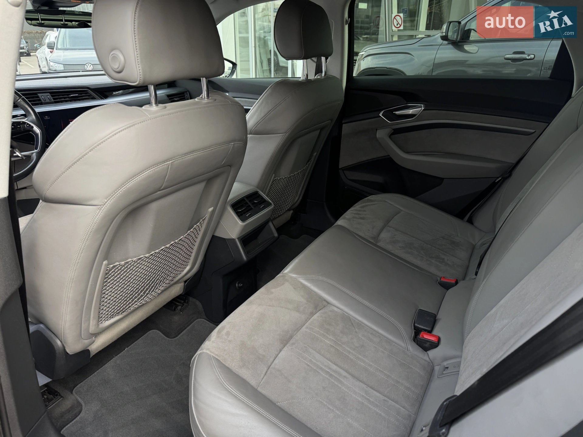 2020 Audi e-tron - мініатюра 21