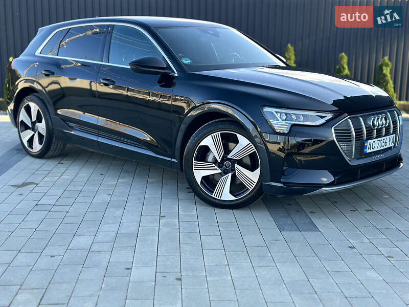 Внедорожник / Кроссовер Audi e-tron 2021 в Ужгороде