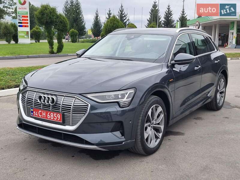 Позашляховик / Кросовер Audi e-tron 2020 в Чернівцях