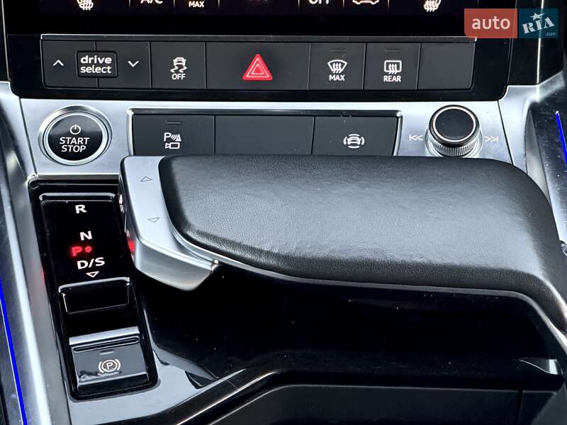 Внедорожник / Кроссовер Audi e-tron 2022 в Ковеле