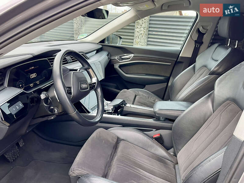 Внедорожник / Кроссовер Audi e-tron 2019 в Дрогобыче