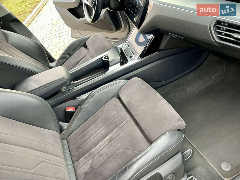 Внедорожник / Кроссовер Audi e-tron 2019 в Дрогобыче