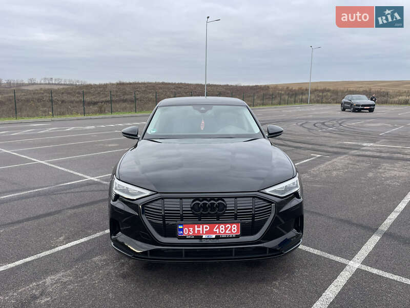 Позашляховик / Кросовер Audi e-tron 2023 в Рівному фото 12 Позашляховик / Кросовер Audi e-tron 2023 в Рівному